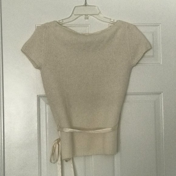 white short sleeve wool top - Picture 2 of 2
